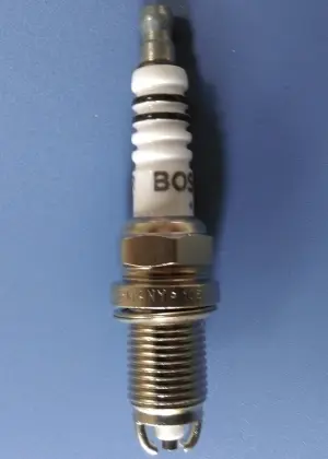 Bosch spark plug FLR8LDCU+9 7407 OE 0242229654