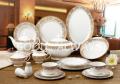 Peralatan makan bone china baru. Set GOLDEN 24K