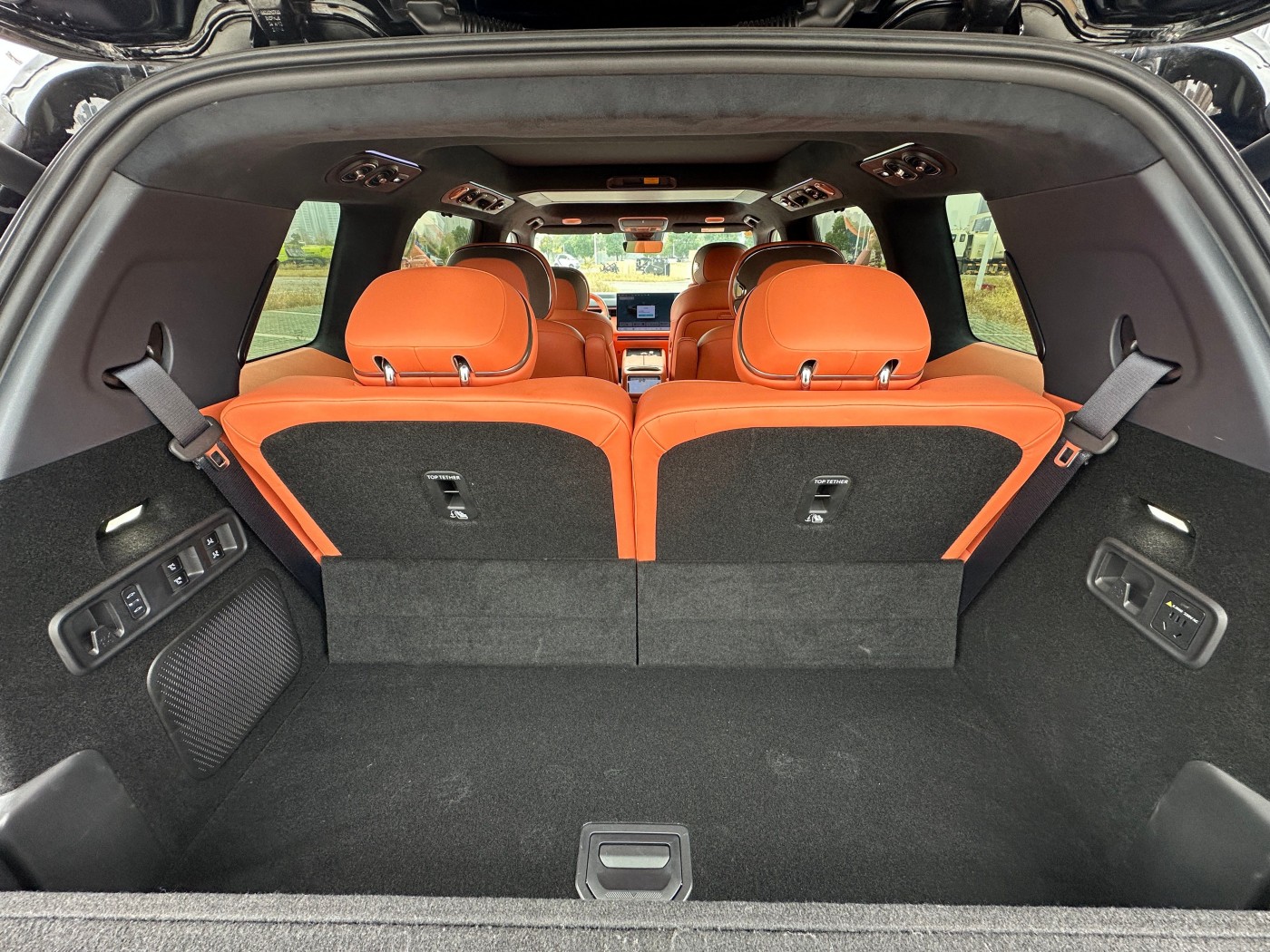 Lynk & Co 900 2025 Ultra Six-Seater Used