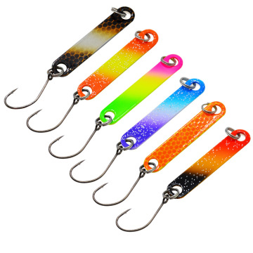 Brass Metal Spoon Lure 2g 40mm Double-Sided Painted Hook for Mackerel, Bass, Trout Fishing