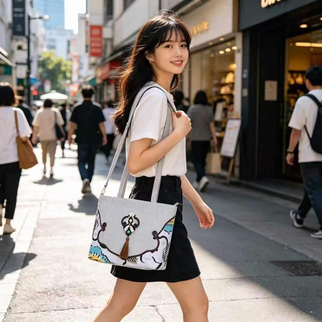Handbag