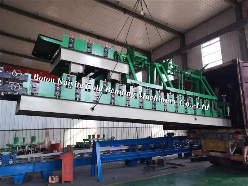 loading double layer roof tile machine