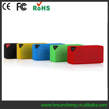 2017 bulk buy from china trending waterproof bluetooth speaker