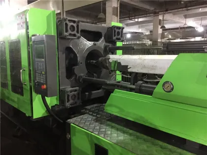 Used WELLTEC 380ton Servo Motor High Performance Injection Molding Machine