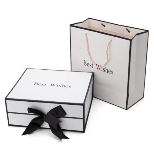 Custom Luxury Magnetic Packaging Boxes with Cotton Handle