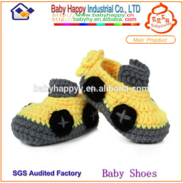 Cute car shape baby wool boot
