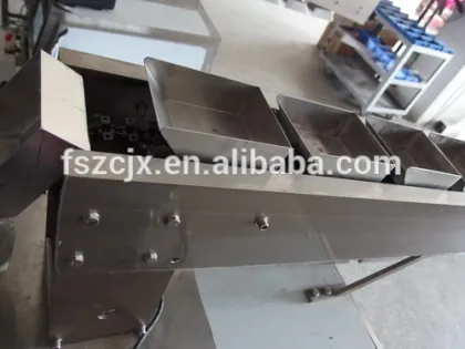 DRIED NUTS OR DRIED FRUIT PACKAGING MACHINE