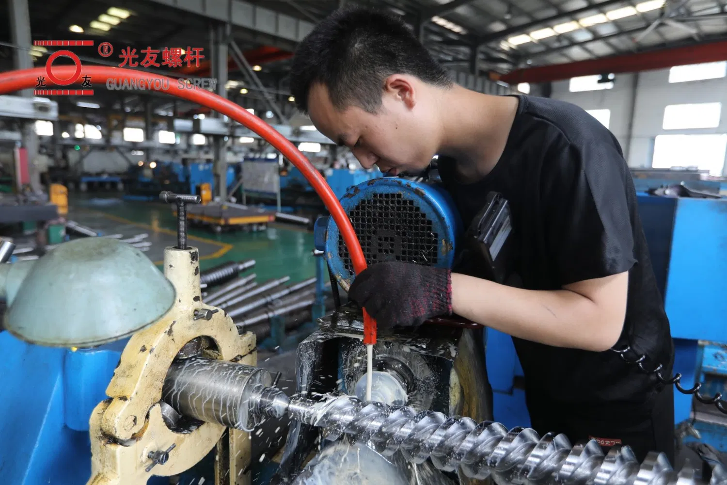 Mataas na output plastic extruder na may solong bimetallic screw at silindro