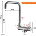 Robinet de cuisine moderne en acier inoxydable