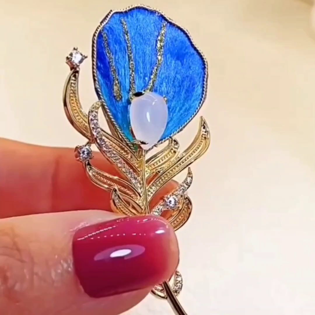 Blue feather velvet flower brooch