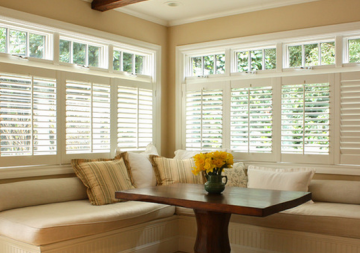 Factory price pvc casement windows with rolling shutter
