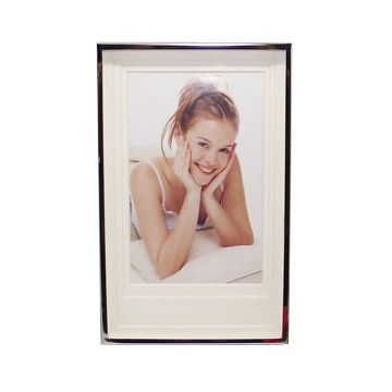 Metal Photo Frame Set, Made of Aluminum Alloy, Customized Designs and Logos are Accepted