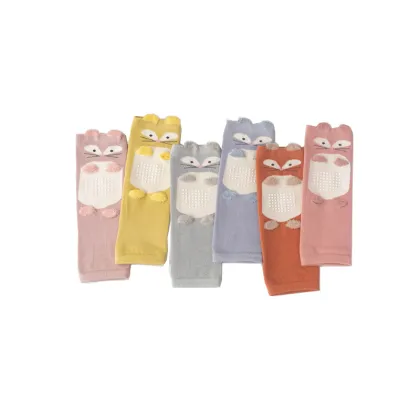 Baby crawling knee pads