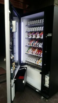Fully Auto Coin Operated Cold Beverage Vending Machine