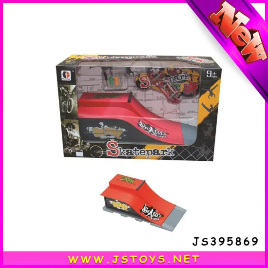 new arrival finger skateboard with skatepark for kids