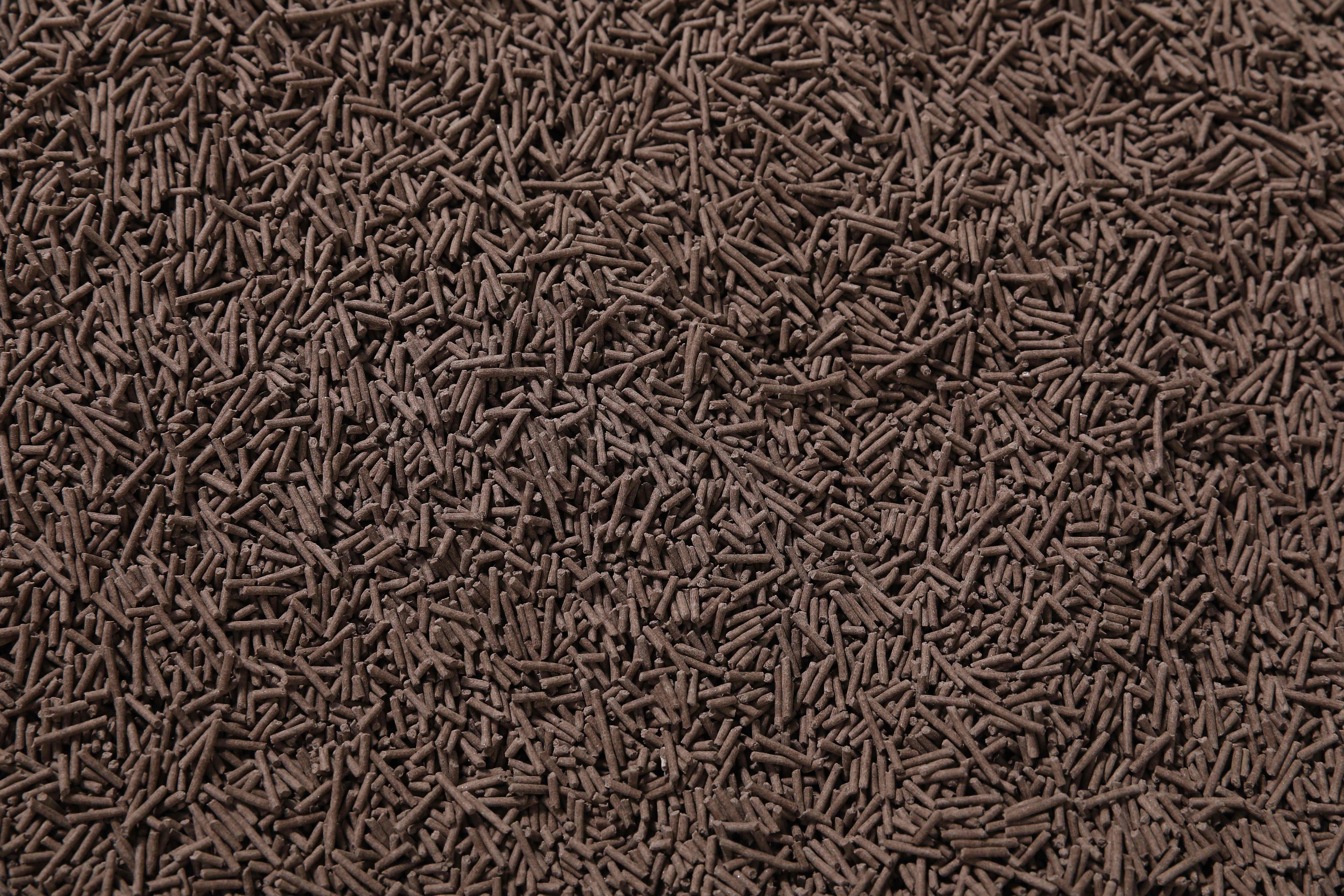 Coffee tofu cat litter