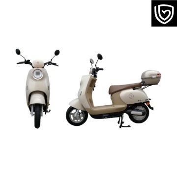 Retro Electric Scooter for Urban Commuting