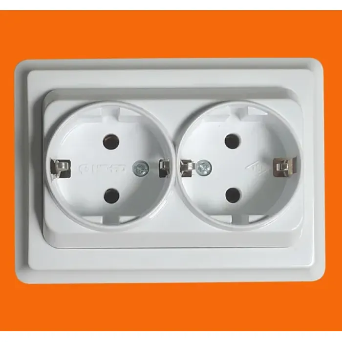 Розетка для скрытого монтажа, 16А (F7010)