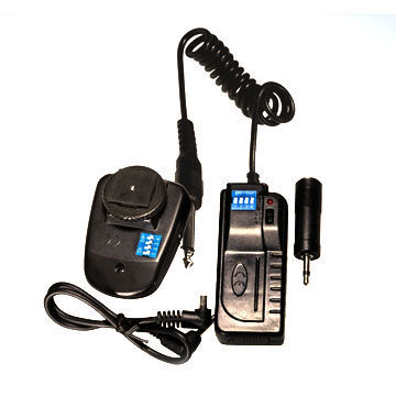 DC Radio Flash Trigger with 1/4/8/16 Channels, Including One Trigger and Receiver