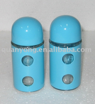 salt and pepper shaker