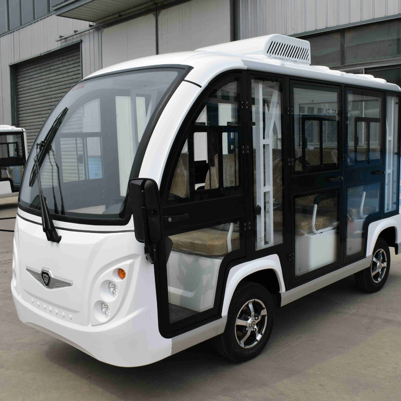 8-seater four-wheel sightseeing vehicle