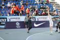 baldosas de plástico ajustables en la cancha de baloncesto