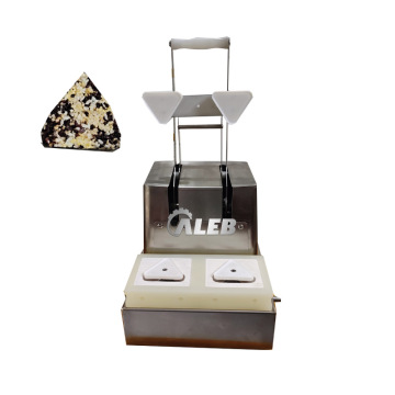 Macchina da stampa Onigiri più venduta per vendita a sfere di riso cotto a caldo.