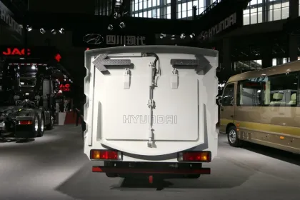 HYUNDRI MIGHTY 129HP 4x2 Road Sweeper Truck
