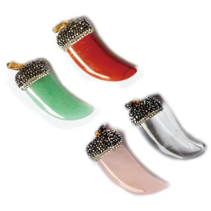 Wolf's Fang Shape Natural Crystal Clay Rhinestones Pendant