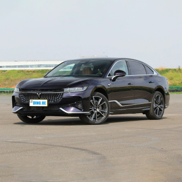VOYAH/Lantu Chasing Light Long Range EV 4WD with 730km/580km Range and 510HP Deposit