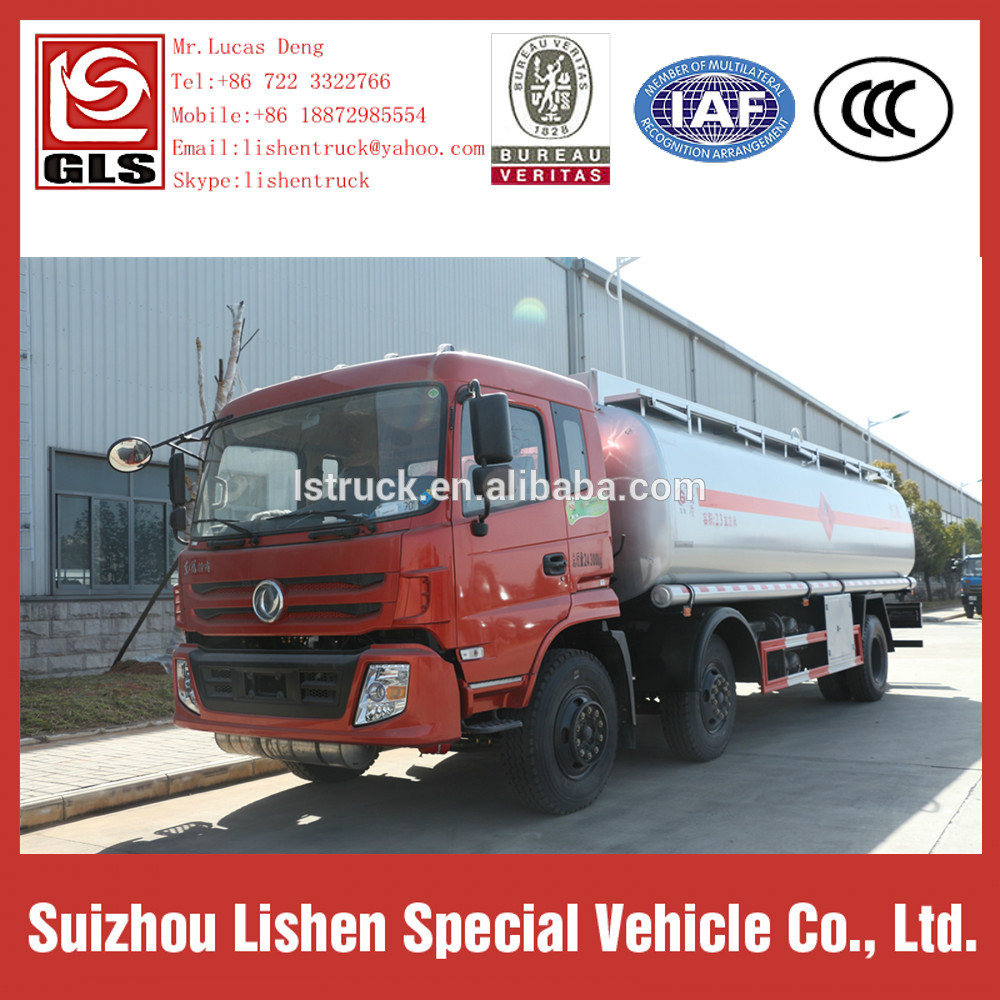 Camion citerne de carburant Dongfeng Large Campacity