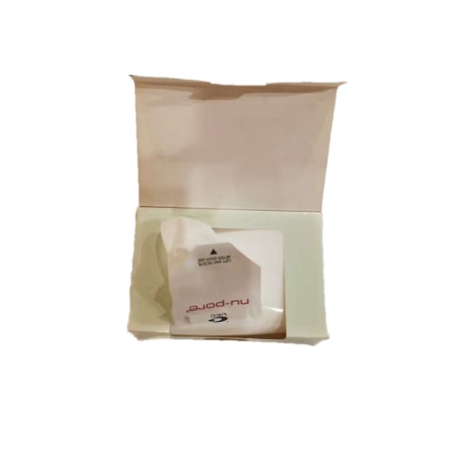 Lingettes humides démaquillantes de marque privée