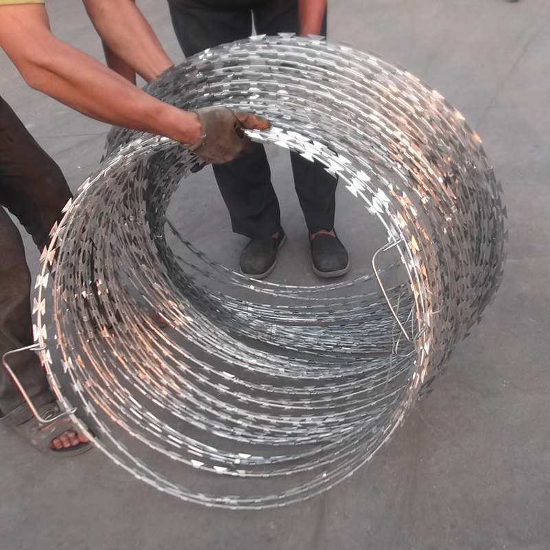 heavy galvanized razor barbed wire price per roll