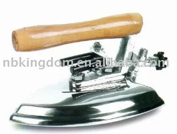 ST-605 Steam Iron
