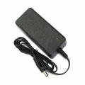 DC výstup 42W 14V 3A AC ADAPTTER