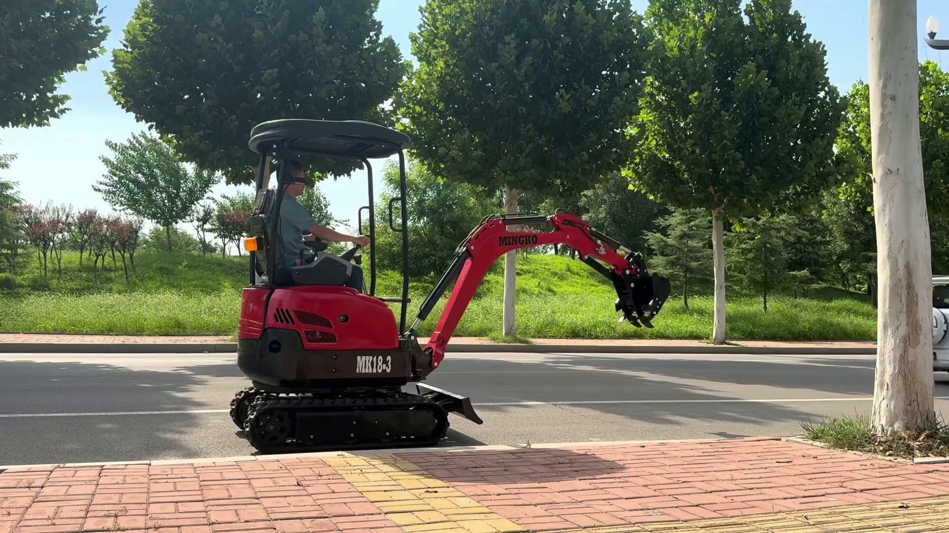Mini Excavator with Swing Boom and Track Extension