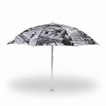 Wooden Beach Umbrella, Made of Nylon Fabric and Adjustable Height