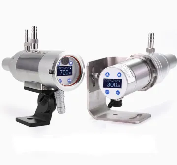 Surface temperature measuring pyrometer