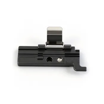 Optical fiber cleaver clamp