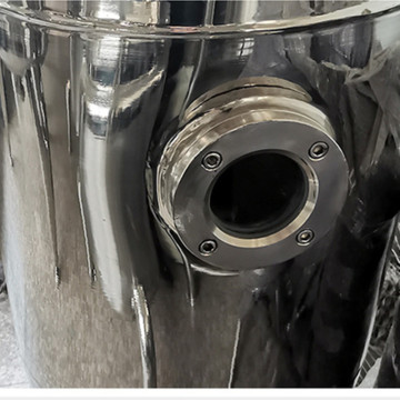 Corrosion-resistant stainless steel vacuum concentrator