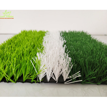 Gazon composé de gazon artificiel de football