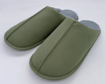 Heißer Verkauf klassischer Slipper Feste Farben Baumwollschuhe