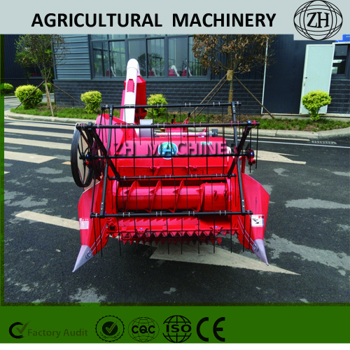 Mini 0.9kg / s Walking Combine Harvester em vermelho