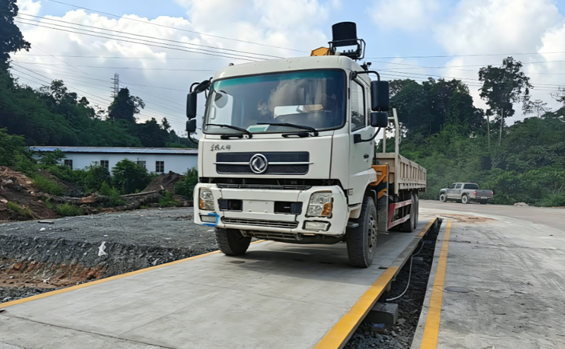 3x18 meter 100-ton Floor Scales3