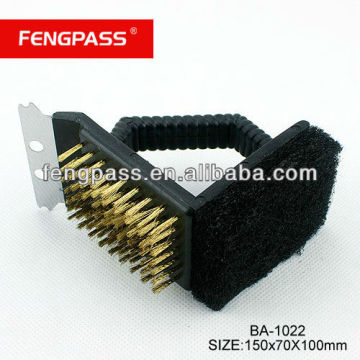 Three wyas use BBQ brush with plastic handle
