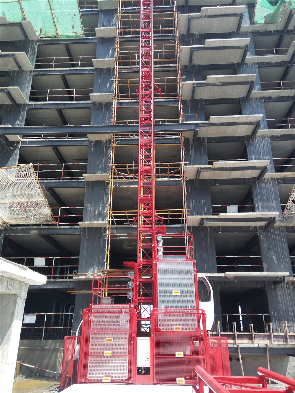 Elevador duplo da grua da construção da gaiola SC200 / 200 de 2t único