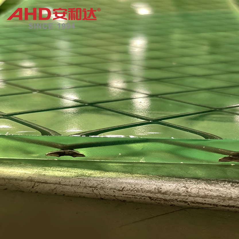 Grid Reinforced Urethane Liner