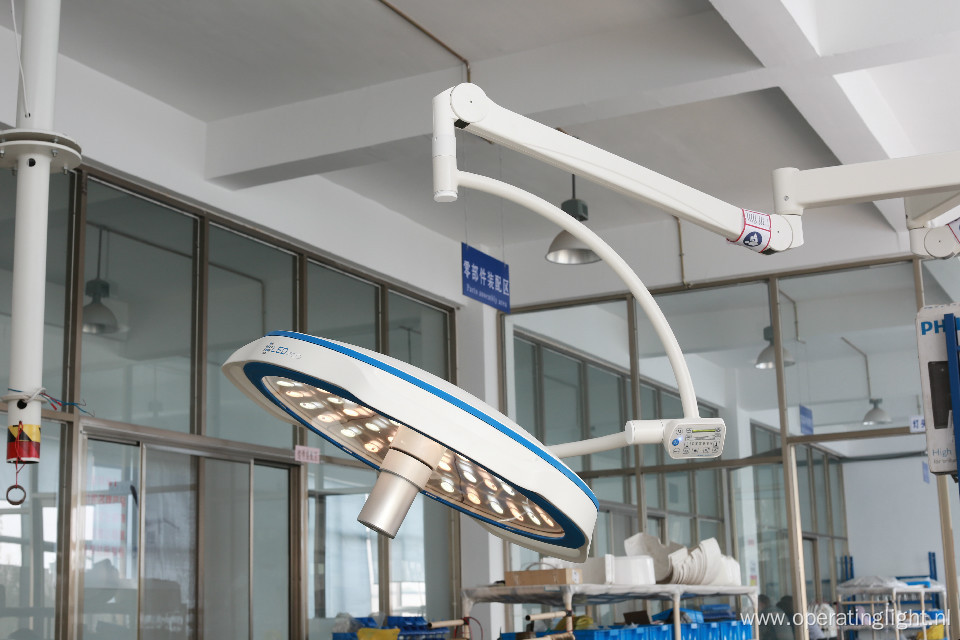 LED shadowless hospital surgery lamp