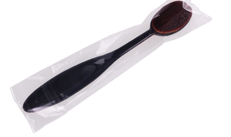 foundation makeup brush