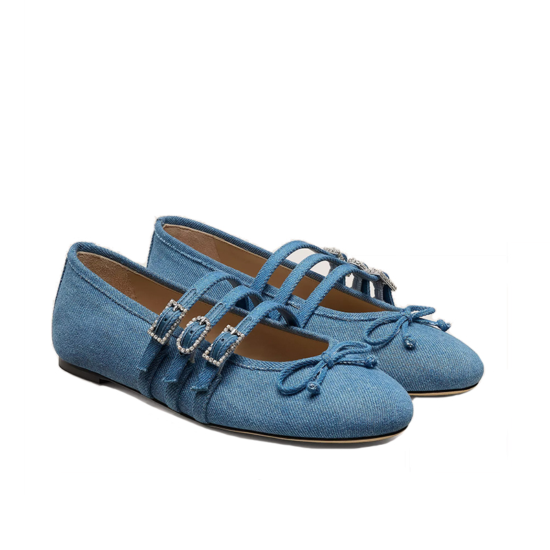 Crystal Adorned Flat Shoes with Bow Toe Design